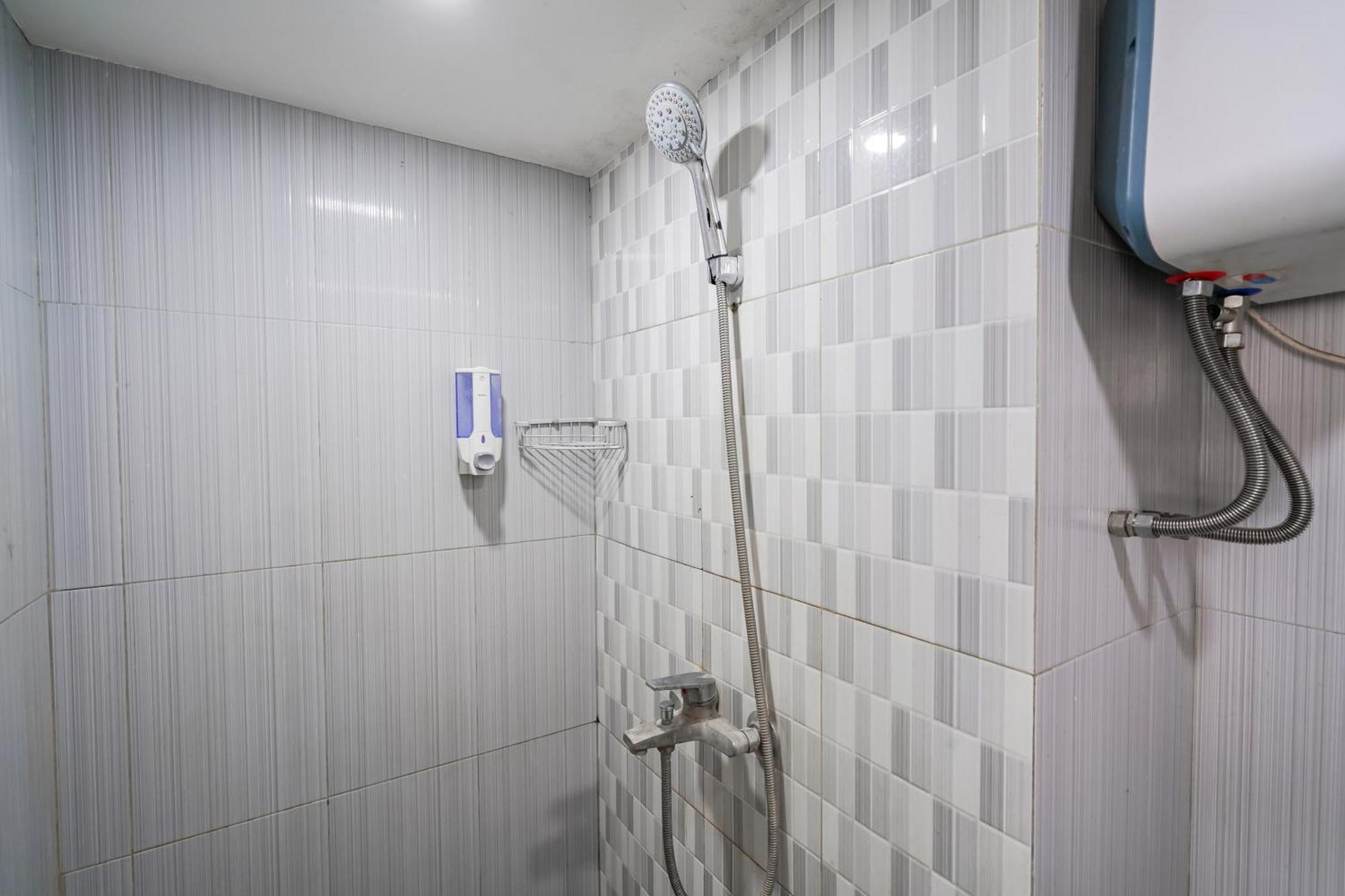 Capital O 93743 Apartement Gateway Cicadas By Scm Property Bandung Exterior foto